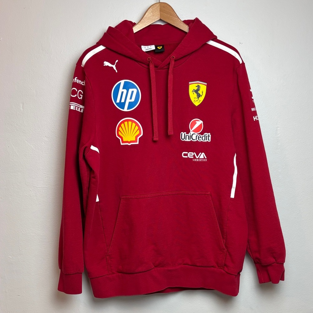 Puma Men’s Large Scuderia Ferrari F1 2025 Team Hoodie Red Motorsport